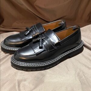 ASOS DESIGN Loafers in Black Leather with Chunky Sole and Contrast Stitch
